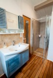 ile-de-noirmoutier-chambres-d-hotes-les-yeux-bleus-8-salle-de-bain-marine-170027