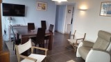 sejour-coin-repas-fauteuil-relax-et-tv-grand-ecran-6817889